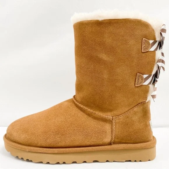 UGG BAILEY BOW DIAGONAL STRIPES BLACK SUEDE SHEEPSKIN WOMEN'S BOOTS - Picture 4 of 5